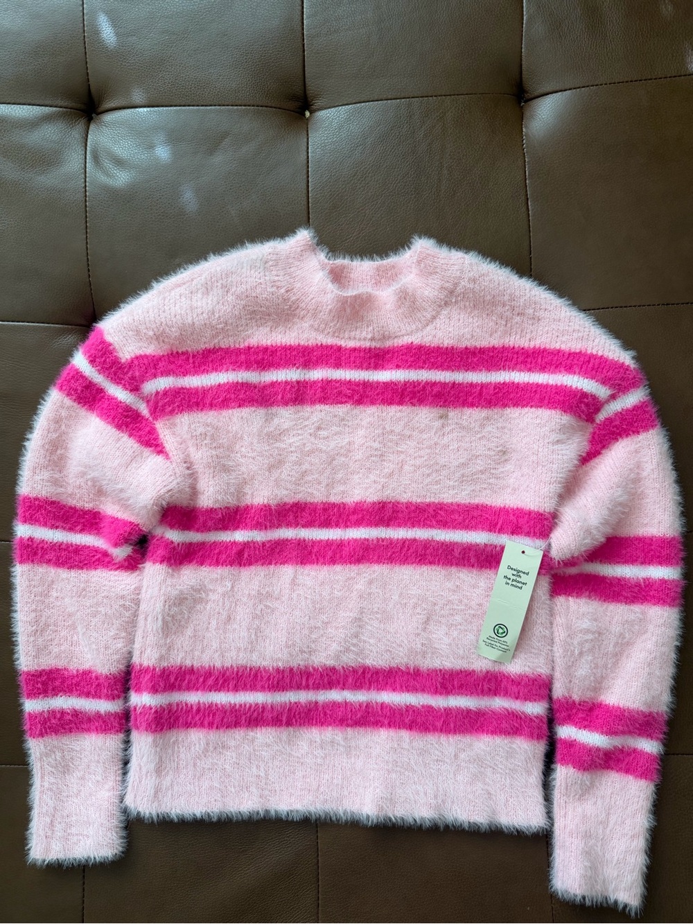 NWT No Boundaries Women’s Pink Striped Fuzzy Knit Crewneck Pullover Size S